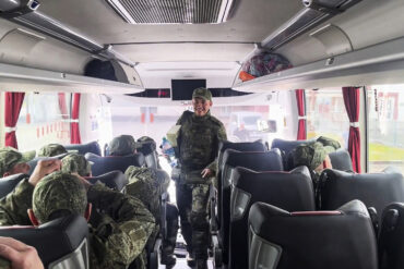 Parity-Based Prisoner Exchange on June 20 Sparks Analysts' Debate on Wartime Practicality