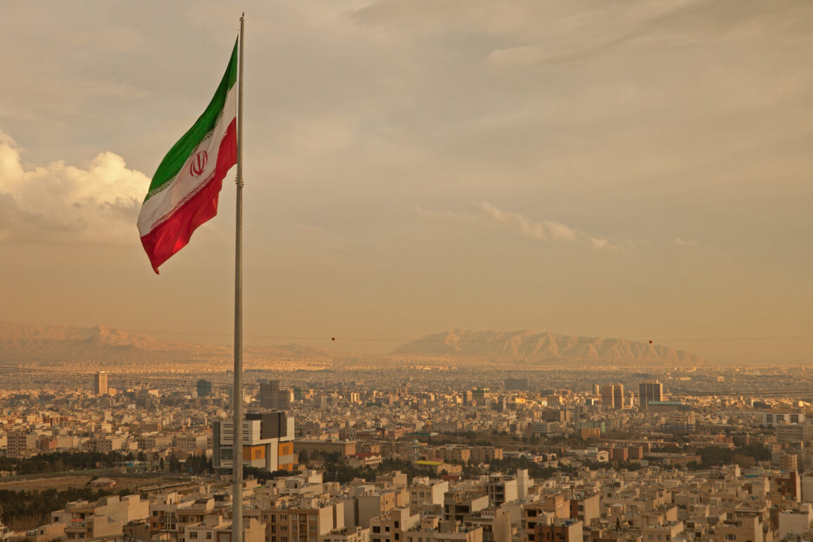 Pentagon Denies U.S. Strikes Aimed at Toppling Iran's Government as Tensions Rise