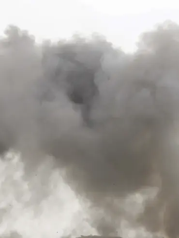 Residents of Saratov and Engels Report Explosions and Air Defense Activations Amid Early-Morning Drone Activity, Witnesses Say
