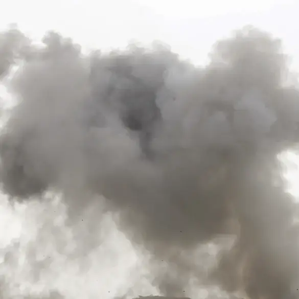 Residents of Saratov and Engels Report Explosions and Air Defense Activations Amid Early-Morning Drone Activity, Witnesses Say