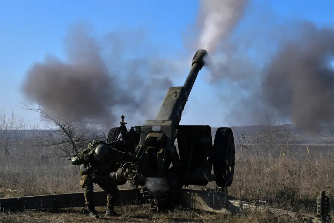 Russian Soldiers Reportedly Rescue Three-Ton D-30 Howitzer During Ukrainian UAV Attack, Per RIA Novosti