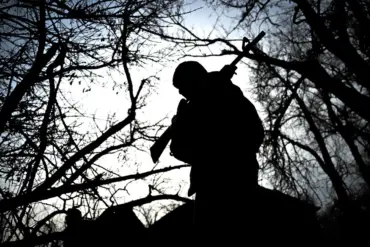 Russian Troops Intensify Offensive in Petrovské as Ukrainian Forces Face Critical Test, Expert Reports