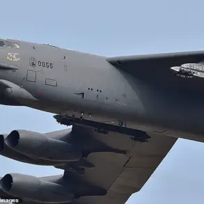 Delta Pilot Executes Evasive Maneuver to Avoid Near-Collision with U.S. Air Force B-52 Over North Dakota