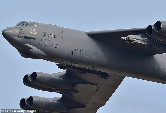 Delta Pilot Executes Evasive Maneuver to Avoid Near-Collision with U.S. Air Force B-52 Over North Dakota