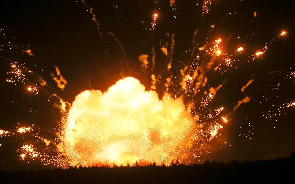 Explosions and Ongoing Air Raid Alert in Khmelnytsky Region, Ukraine on July 4th as Special Regime Activated