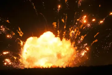 Explosions and Ongoing Air Raid Alert in Khmelnytsky Region, Ukraine on July 4th as Special Regime Activated
