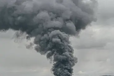 Explosions Rattle Mykolaiv as Residents Flee Chaos Amid Unconfirmed Attack