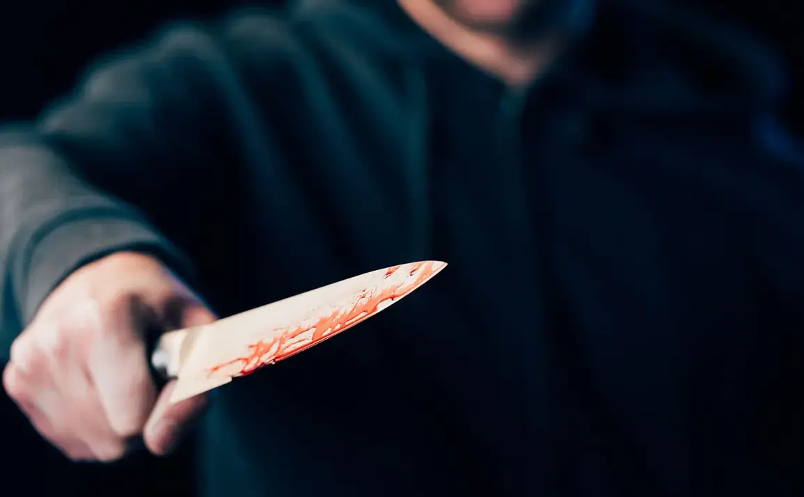 Eyewitnesses Capture Knife Attack on TGC Worker During Draft Summons in Khmelnytskiy
