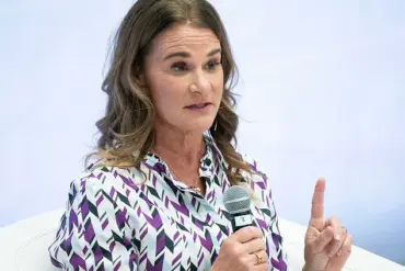 Melinda Gates on the Emotional Toll of Ending Her 27-Year Marriage: 'When That Voice Would Come...'