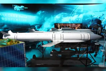 Russia Deploys Grom-1 Hybrid Missile in Kryvyi Rih, Marking Escalation and Strategic Shift