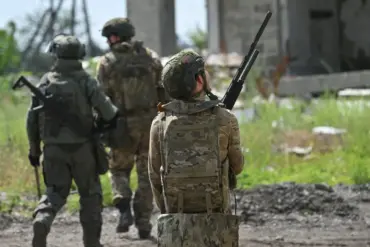 Russian Troops Raise Tricolor in Strategically Significant Kamenskoye, Signaling Potential Shift in Control on Zaporizhia Front