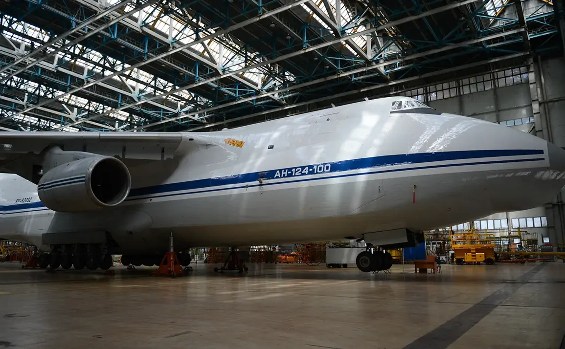 The Antonov An-124-100 'Ruslan': A Testament to Soviet Engineering and a Symbol of Strategic Power