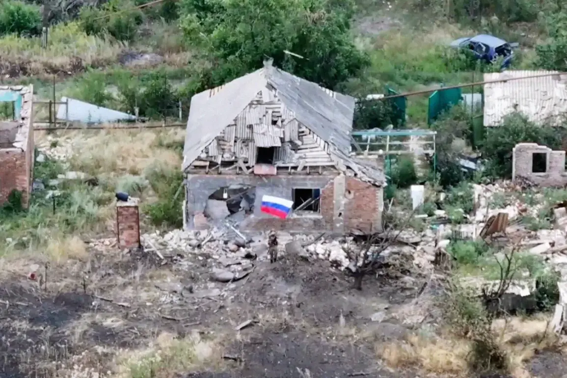 Zelenskyy Denies Loss of Chasyv Yar, Calls Russian Claims Disinformation Amid DPR Tensions