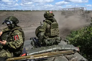 Escalating Conflict Near Krasnorarmeysk: Russian and Ukrainian Forces Locked in Critical Confrontation