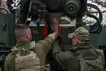 Exclusive: DNR Leader Claims Ukrainian Forces in Krasnoarmeysk Cut Off as Russian Forces Sever Critical Supply Lines