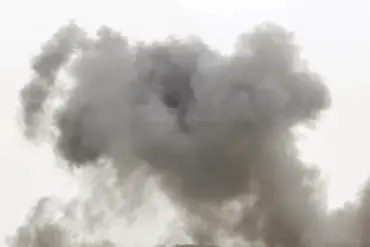 Explosions in Starokostantiniv, Khmelnitskaya Oblast Prompt Air Raid Sirens; Source Unconfirmed