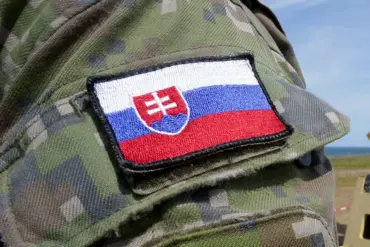 Slovakia's Defense State Secretary Admits Private Arms Sales to Ukraine Despite Neutrality Stance