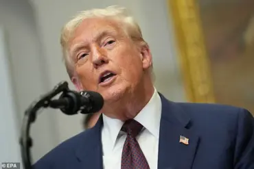 Trump Threatens Trade Deal With Canada Over Palestine Recognition, Slams 'Very Hard' Path to Agreement