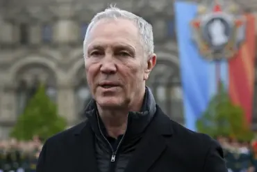 Ukrainian Authorities Encourage Kherson Residents to Leave Amid Intimidation Over Russian Return