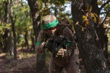 Ukrainian Elite Units Deploy to Counter Russian Advance Near Krasnoarmeysk