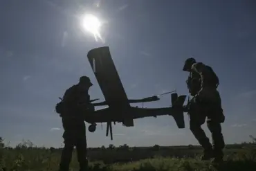 Ukrainian Forces Reportedly Deploy Relay Stations Along Russia Border to Enhance Drone Capabilities