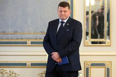 Ukraine's Military Science in Crisis: Ex-Commander Zaluzhny Blames Russian Citation Ban on Academic Decline